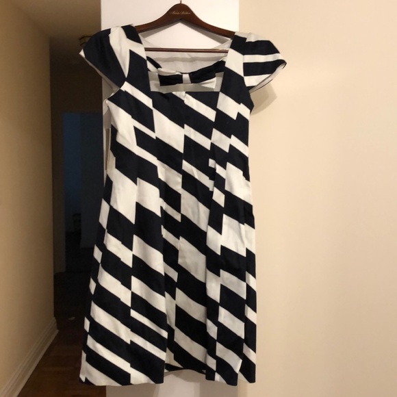 Teri Jon Navy/White dress charmer! - Picture 3 of 5